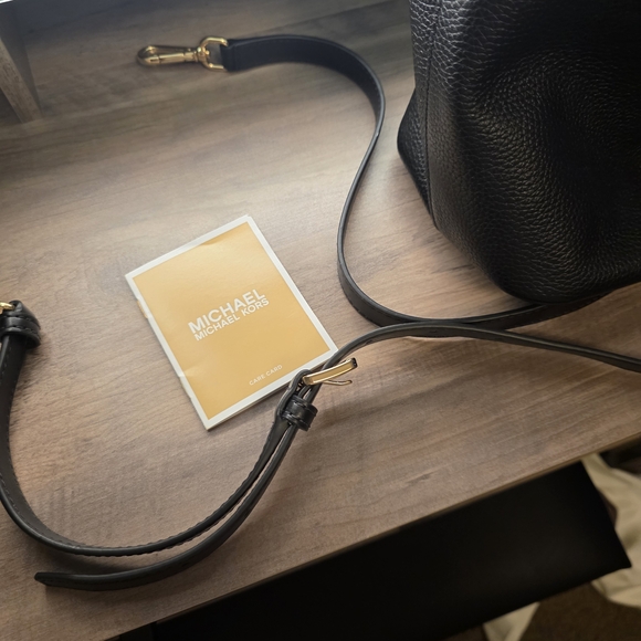 Michael Kors Hyde Black Leather Satchel with Gold Details - Picture 9 of 9